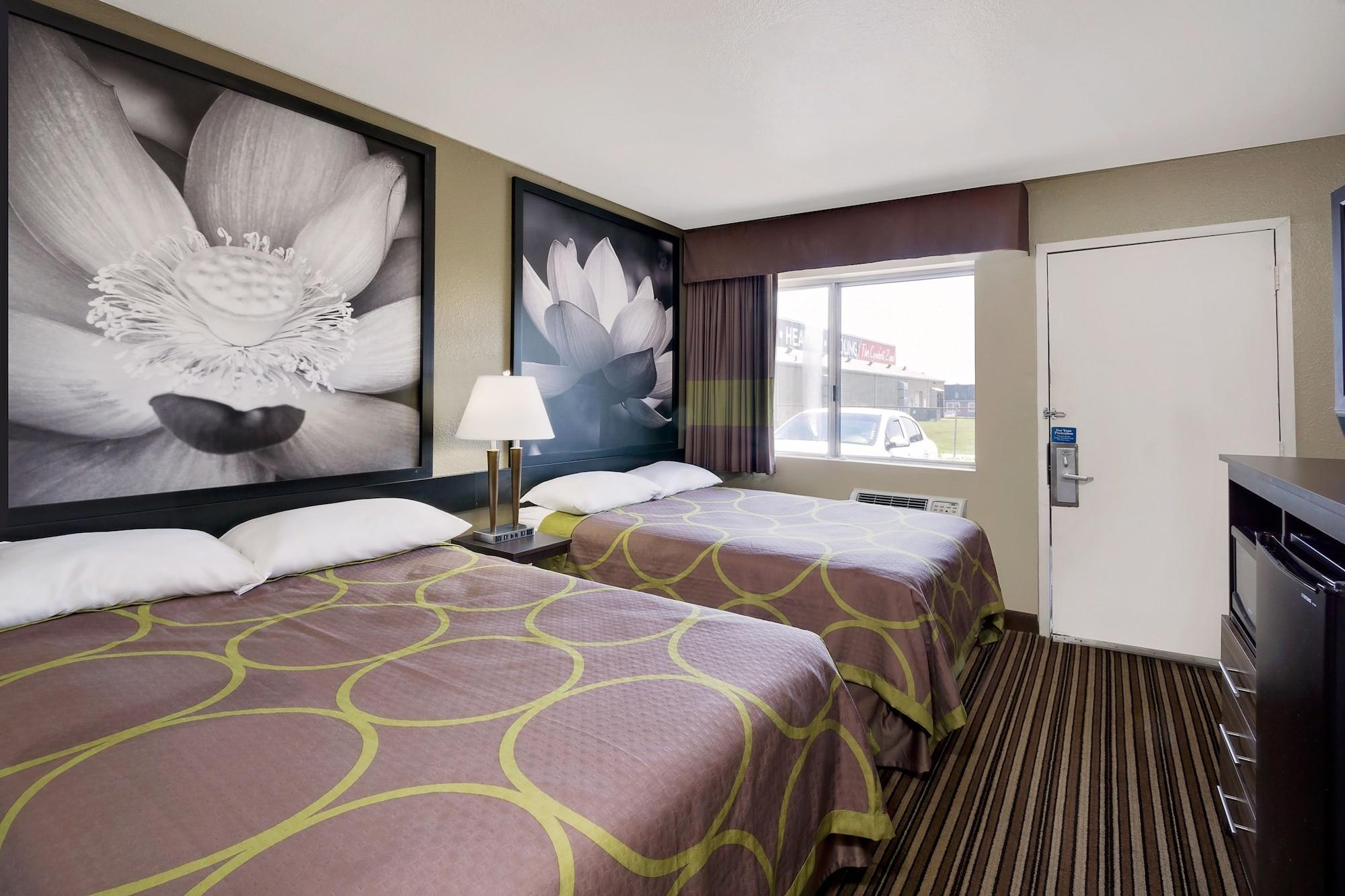 Super 8 By Wyndham Florence Luaran gambar