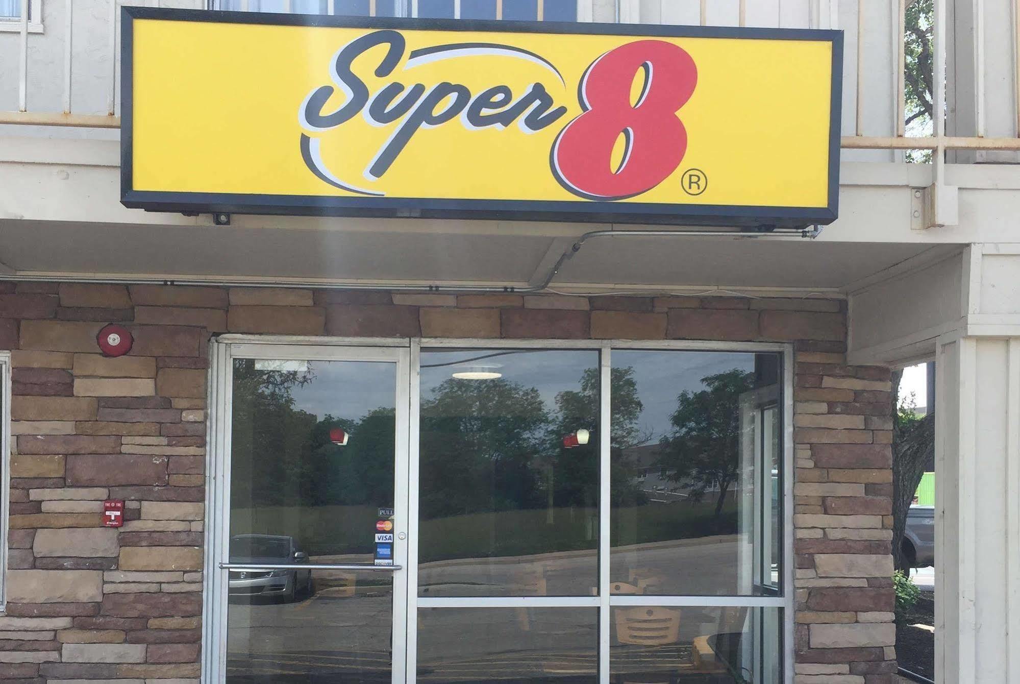 Super 8 By Wyndham Florence Luaran gambar