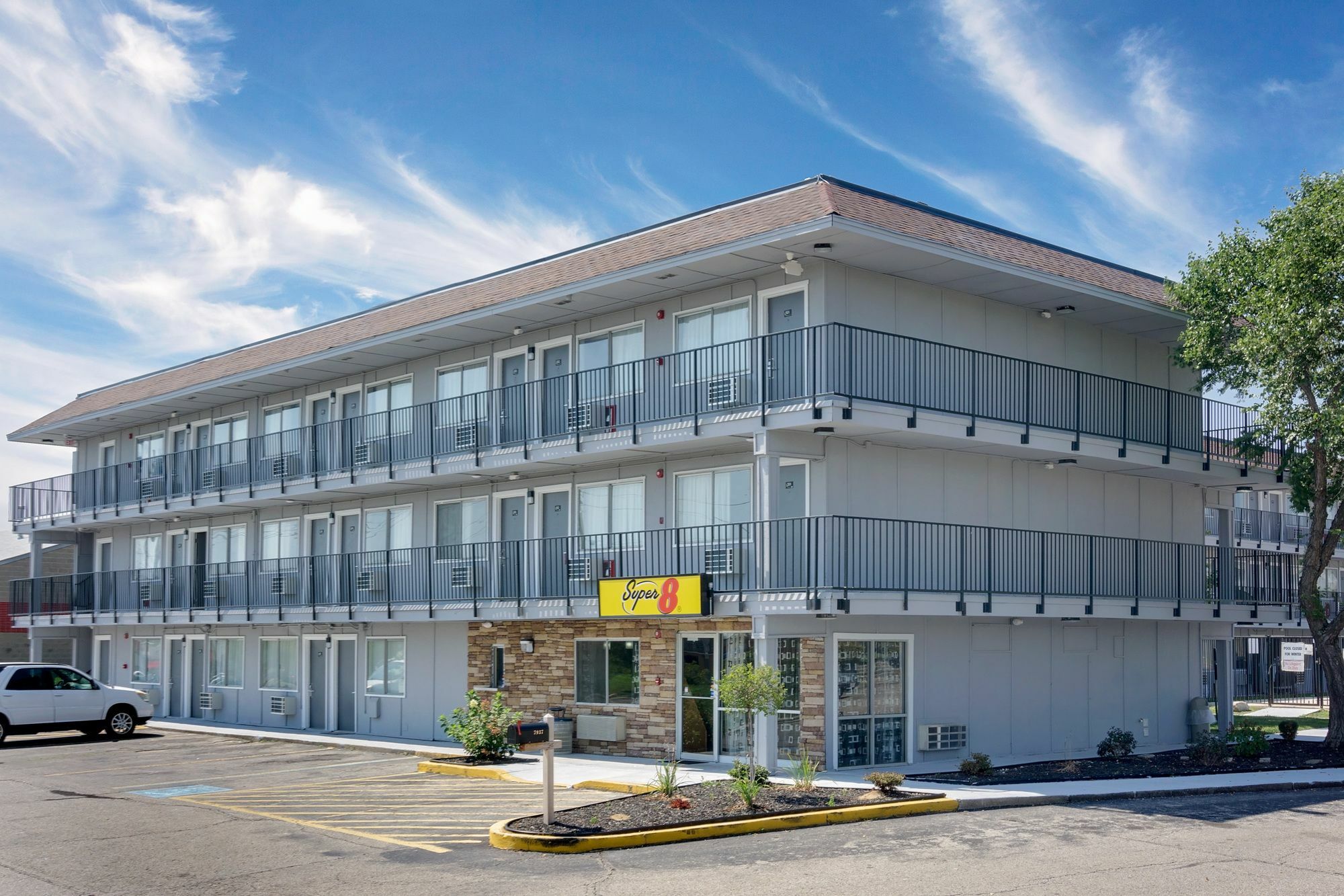 Super 8 By Wyndham Florence Luaran gambar